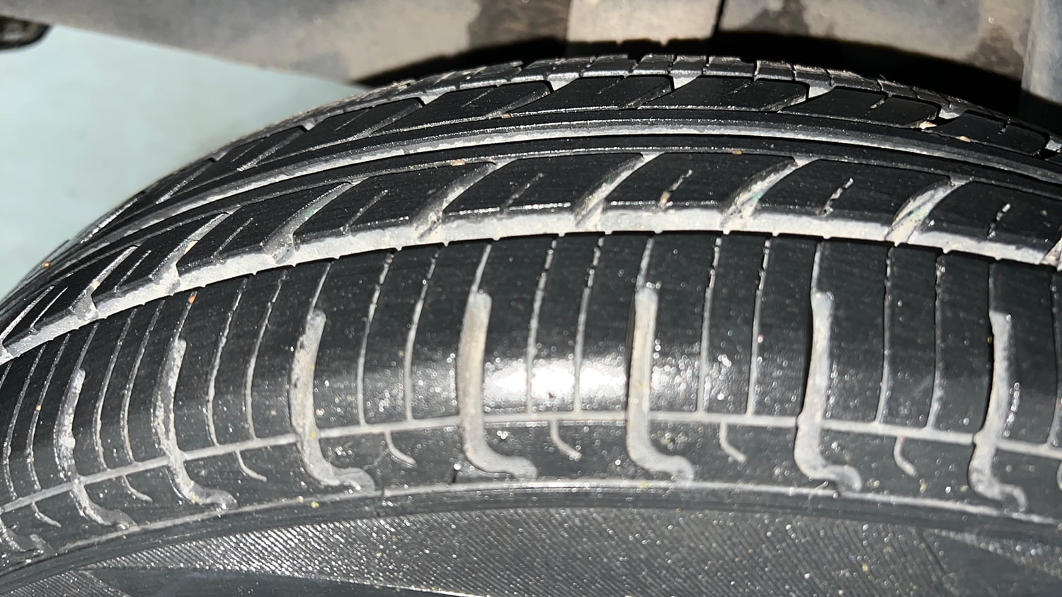 Used 2018 Renault Kwid RXT Petrol Manual tyres RIGHT REAR TYRE TREAD VIEW