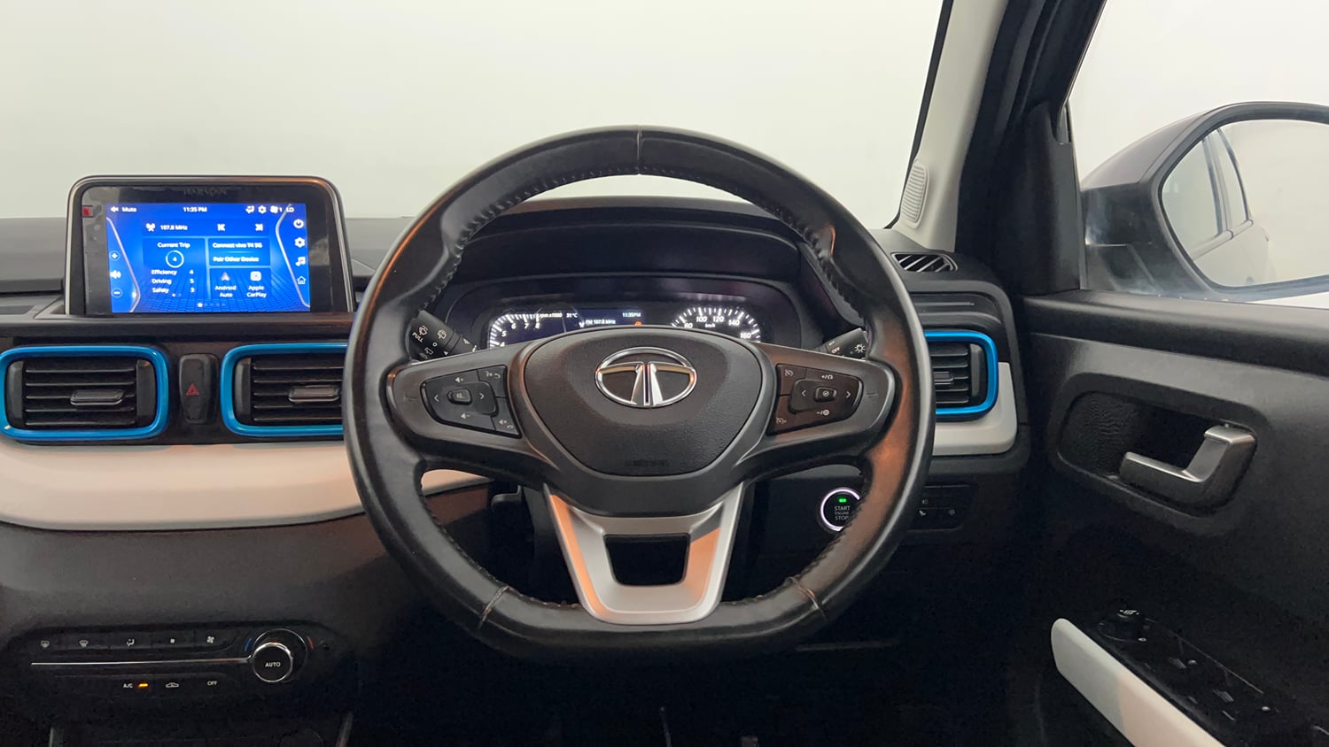 Used 2022 Tata Punch Creative Dual Tone Petrol Manual interior STEERING VIEW