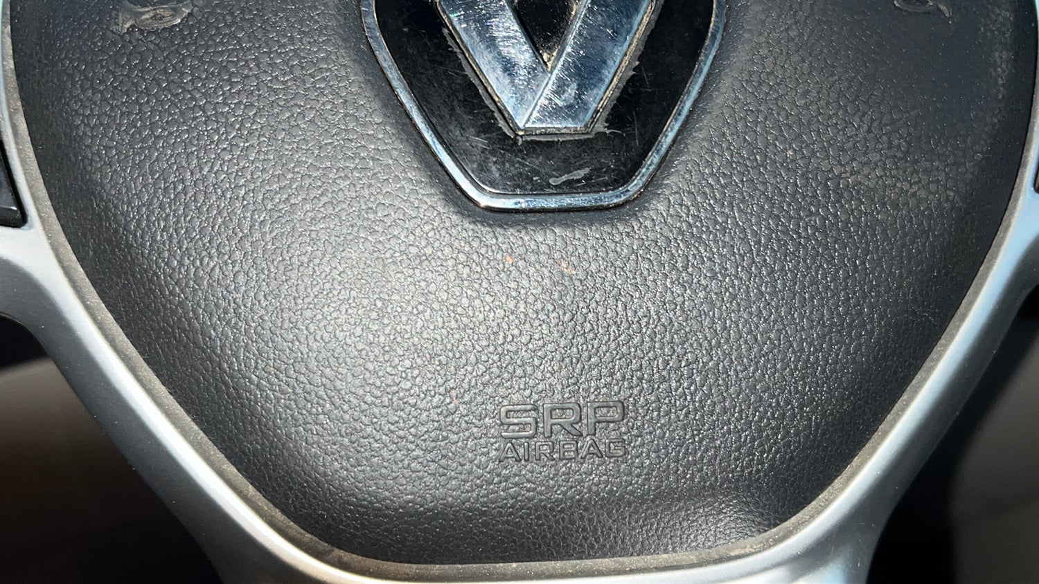 Used 2024 Renault Triber RXZ Petrol Manual top_features Airbags
