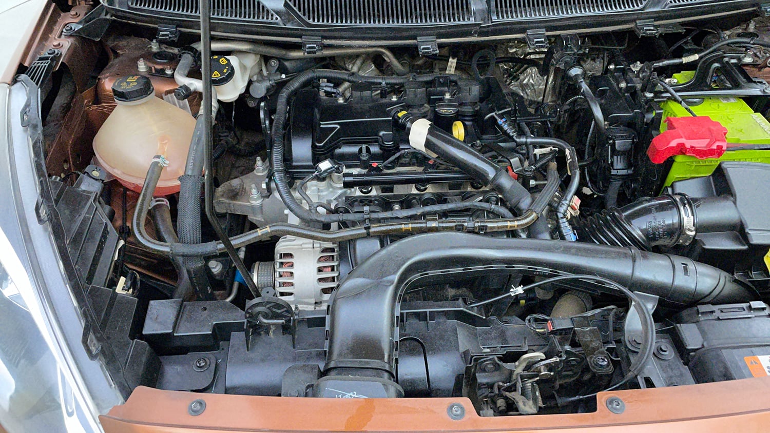 Used 2021 Ford Freestyle Titanium 1.2 Ti-VCT Petrol Manual engine ENGINE RIGHT SIDE VIEW