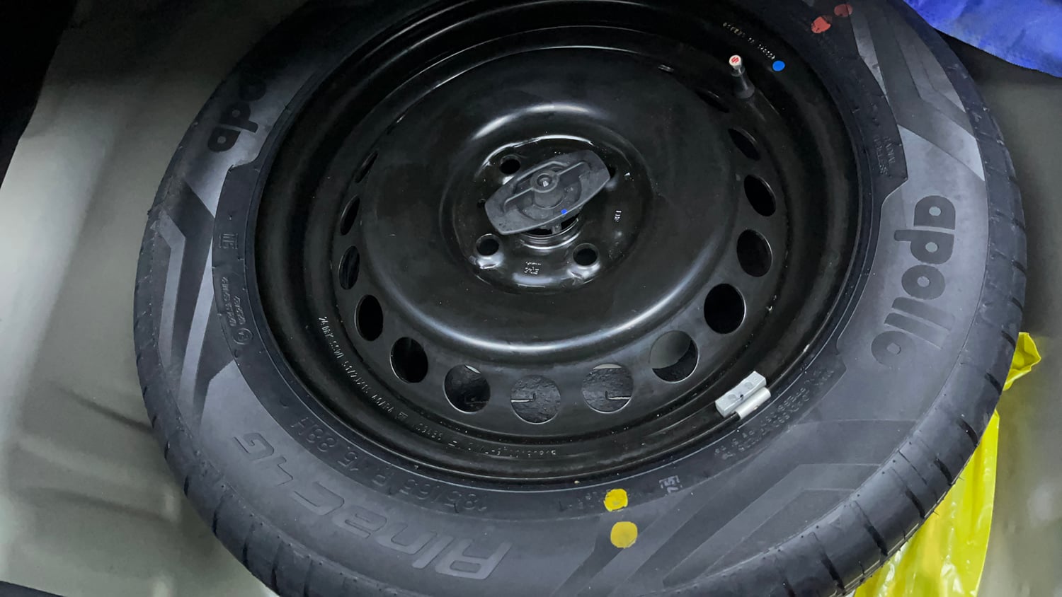 Used 2024 Maruti Suzuki Baleno Delta MT Petrol Manual tyres SPARE TYRE VIEW