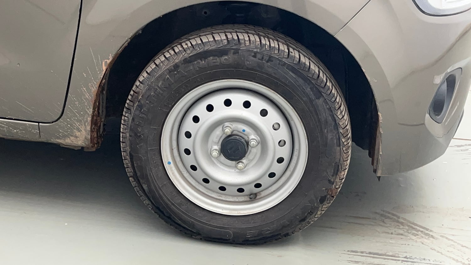 Used 2025 Maruti Suzuki Wagon R LXI 1.0 Petrol Manual tyres RIGHT FRONT TYRE RIM VIEW