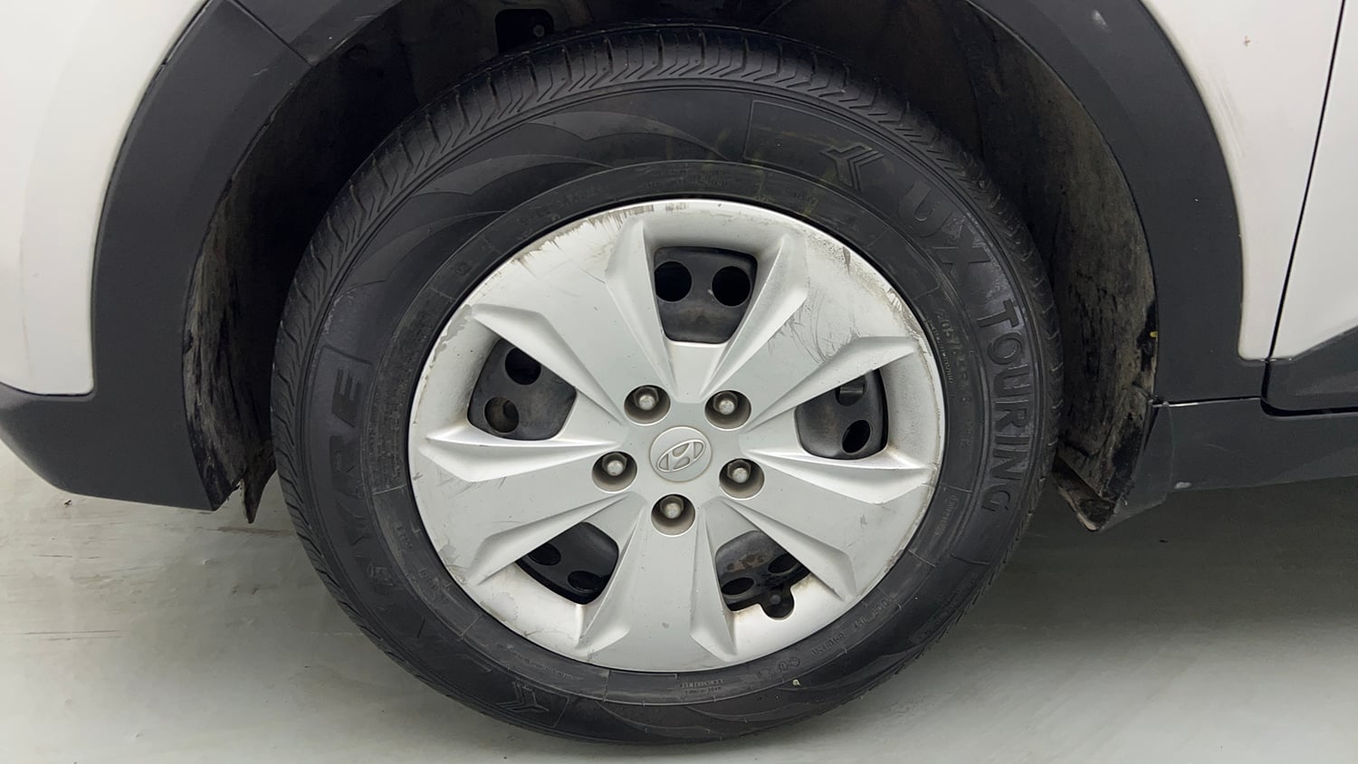 Used 2018 Hyundai Creta E Plus 1.6 Petrol Petrol Manual tyres LEFT FRONT TYRE RIM VIEW