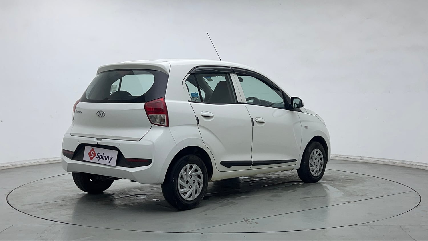Used 2020 Hyundai Santro Magna Petrol Manual exterior RIGHT REAR CORNER VIEW