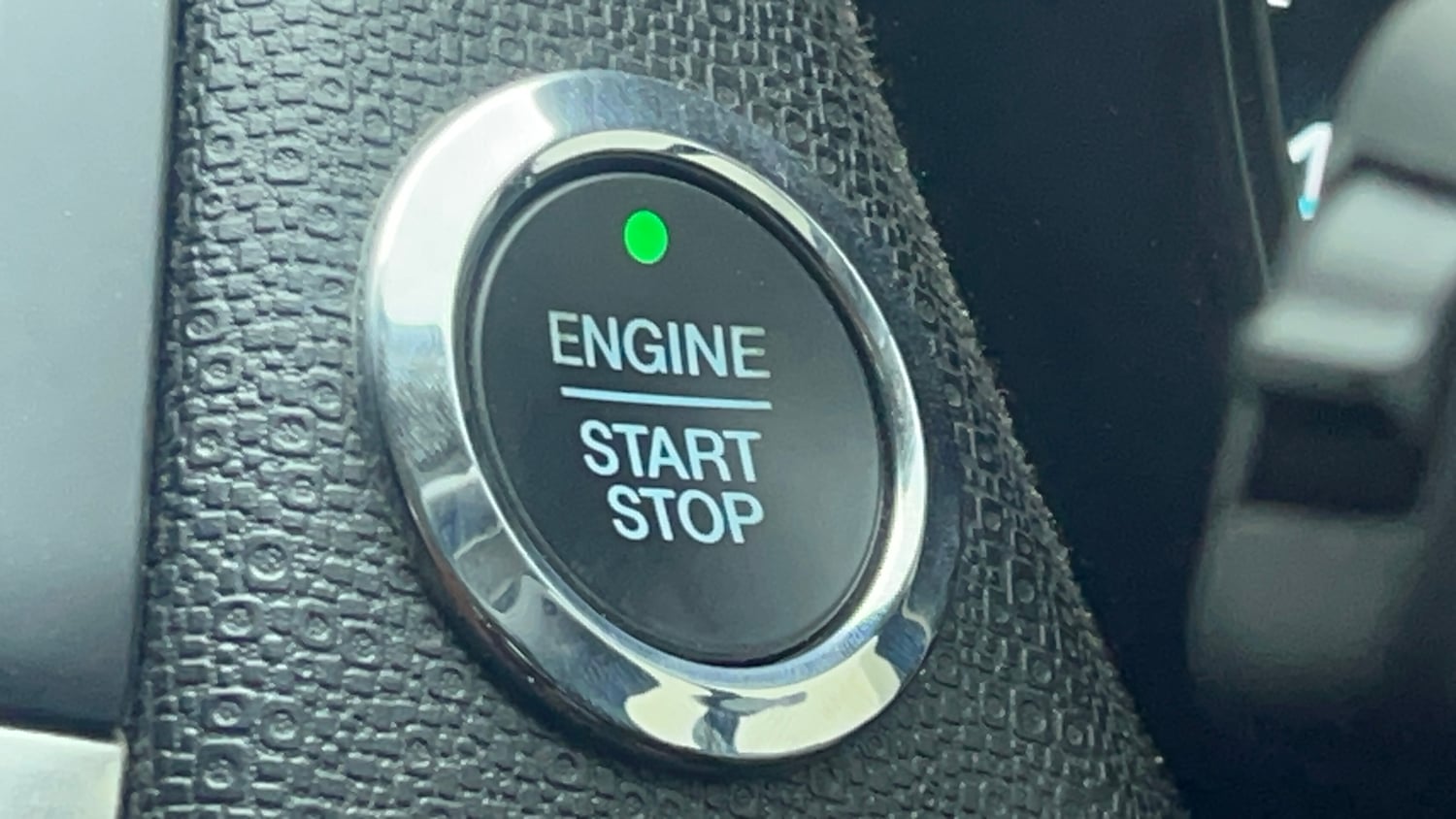 Used 2019 Ford EcoSport Titanium 1.5L Ti-VCT Petrol Manual top_features Keyless start