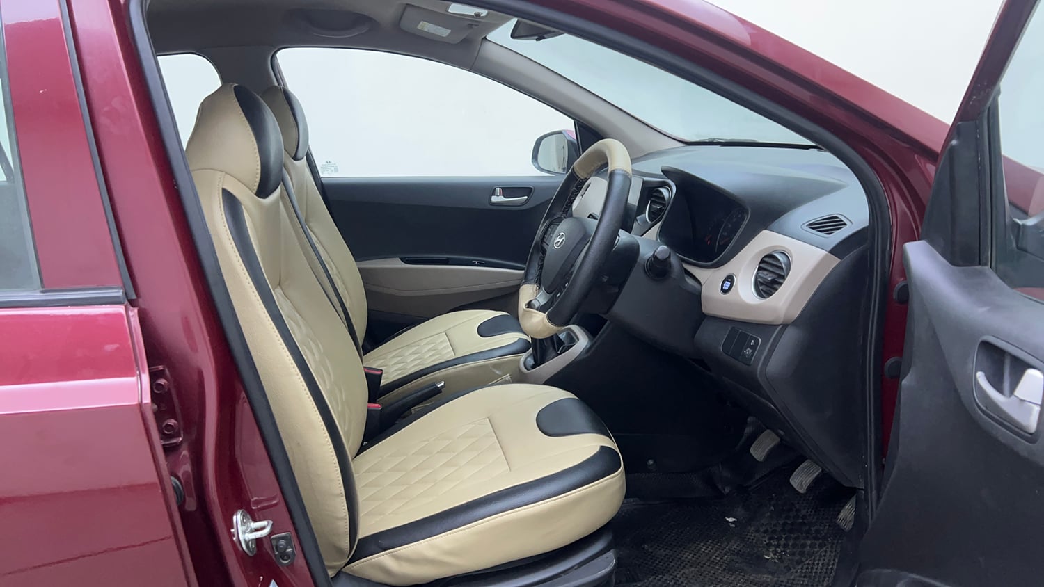 Used 2015 Hyundai Grand i10 Asta 1.2 Kappa VTVT Petrol Manual interior RIGHT SIDE FRONT DOOR CABIN VIEW