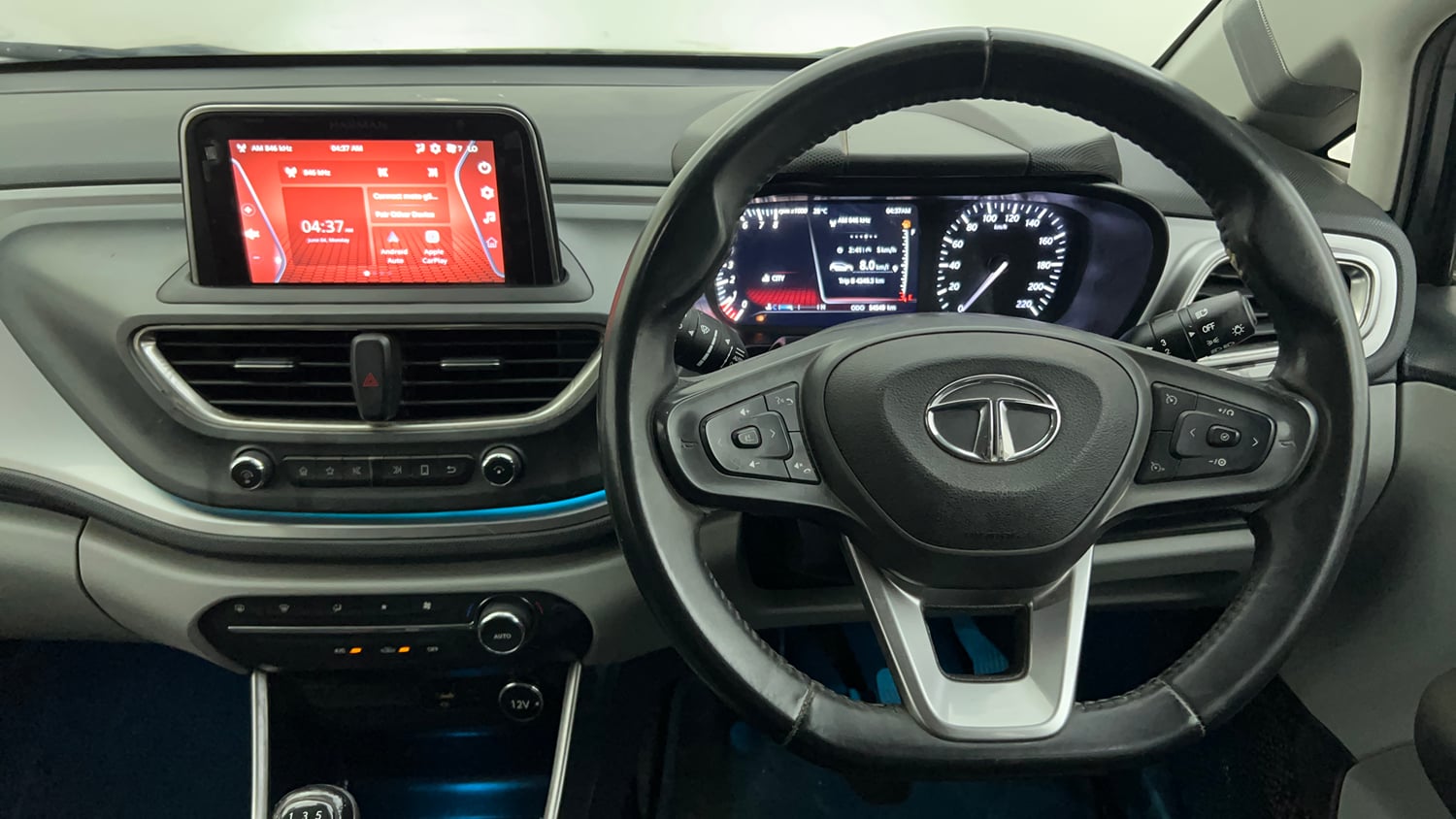 Used 2020 Tata Altroz XZ Petrol Petrol Manual interior STEERING VIEW