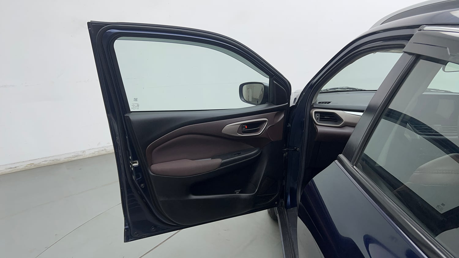Used 2023 Maruti Suzuki Fronx Delta Plus 1.2L MT Petrol Manual interior LEFT FRONT DOOR OPEN VIEW