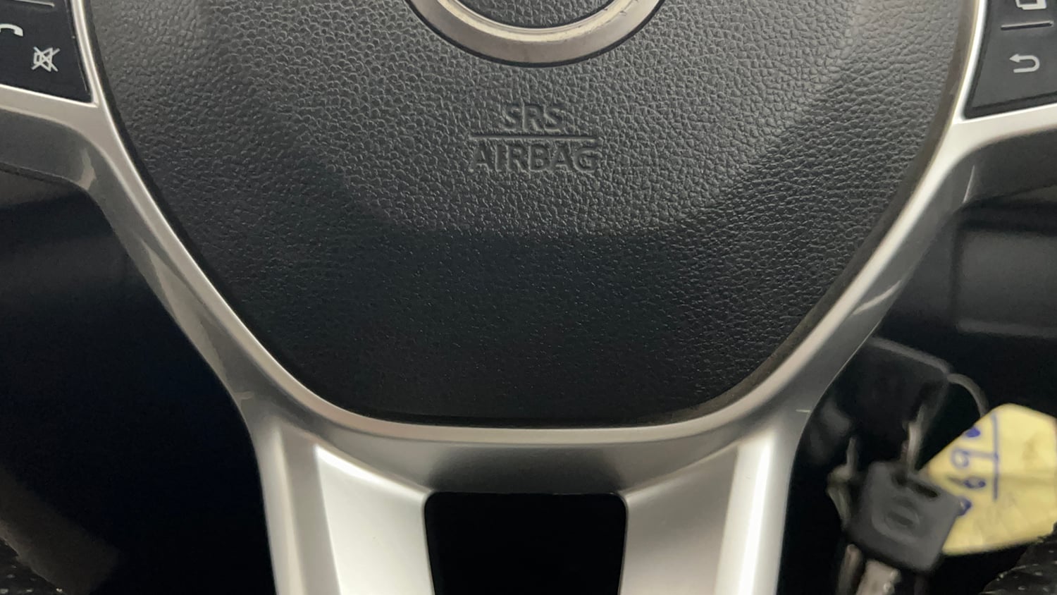Used 2023 Nissan Magnite XE Petrol Manual top_features Airbags