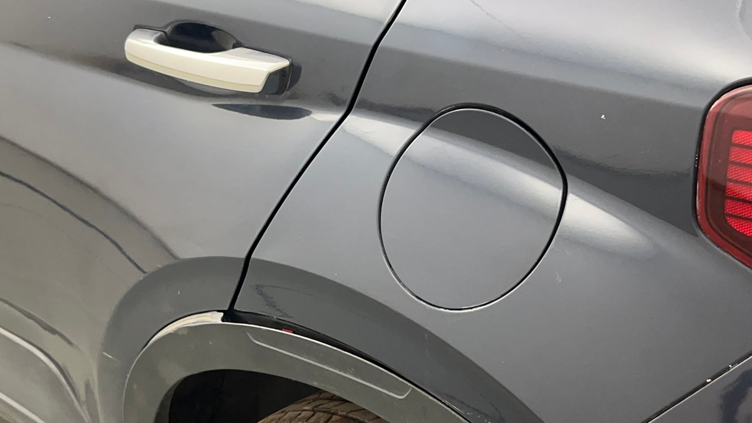 Used 2019 Hyundai Venue SX 1.4 (O) CRDi Diesel Manual dents MINOR DENT