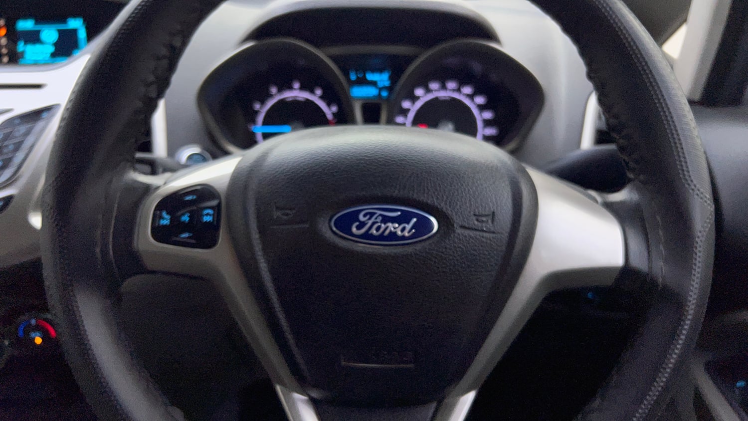 Used 2016 Ford EcoSport Titanium 1.5L Ti-VCT Petrol Manual top_features Airbags