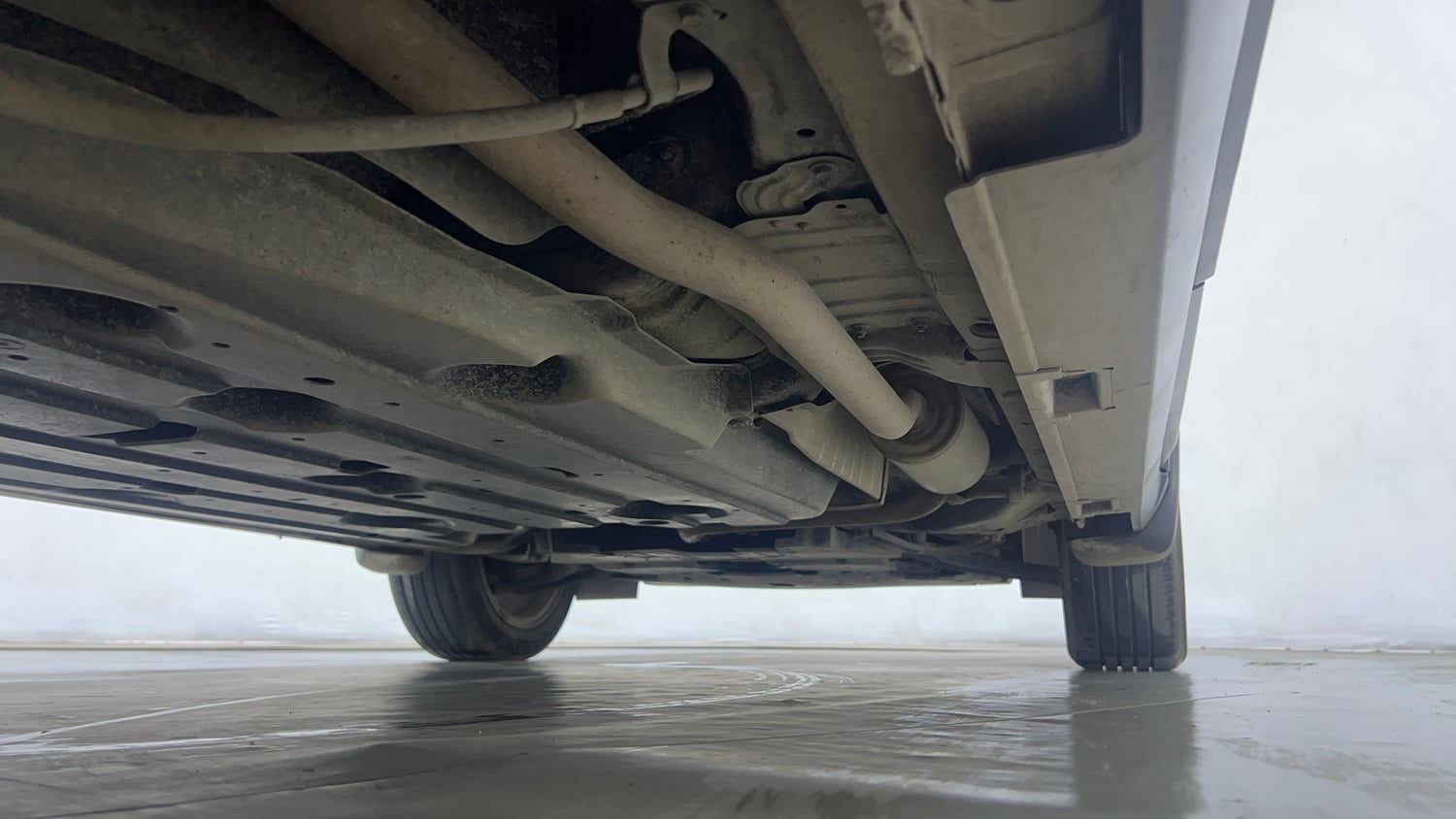 Used 2024 Honda Elevate ZX CVT Petrol Automatic extra REAR RIGHT UNDERBODY VIEW