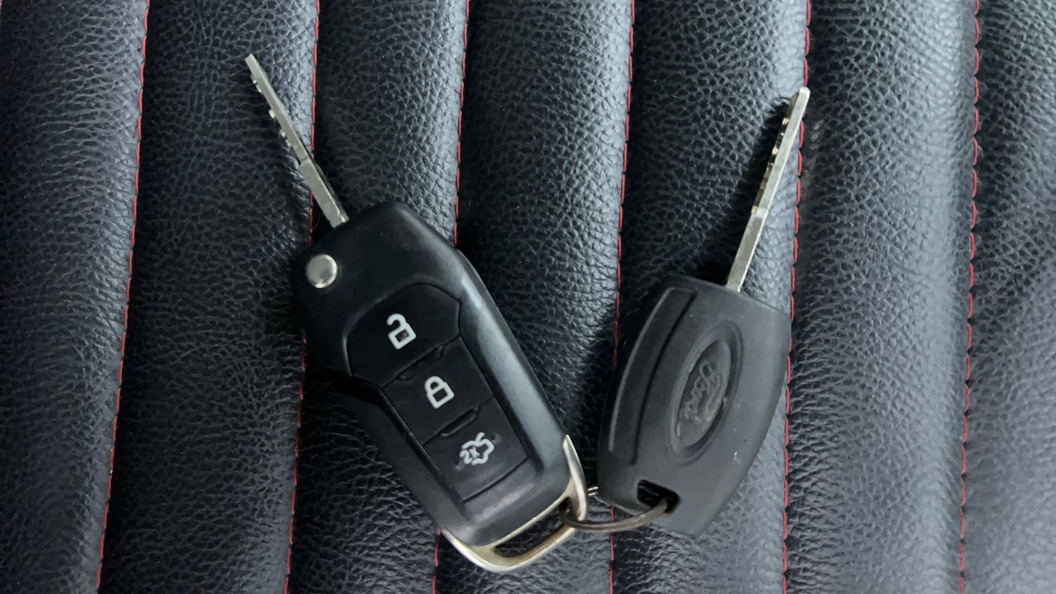 Used 2017 Ford Figo Titanium 1.2 Ti-VCT Petrol Manual extra CAR KEY VIEW