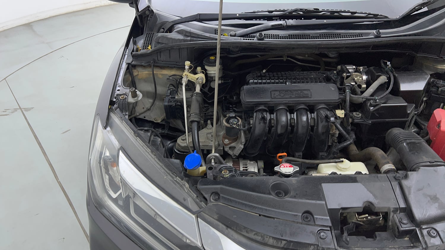 Used 2018 Honda City VX Petrol Petrol Manual engine ENGINE RIGHT SIDE VIEW