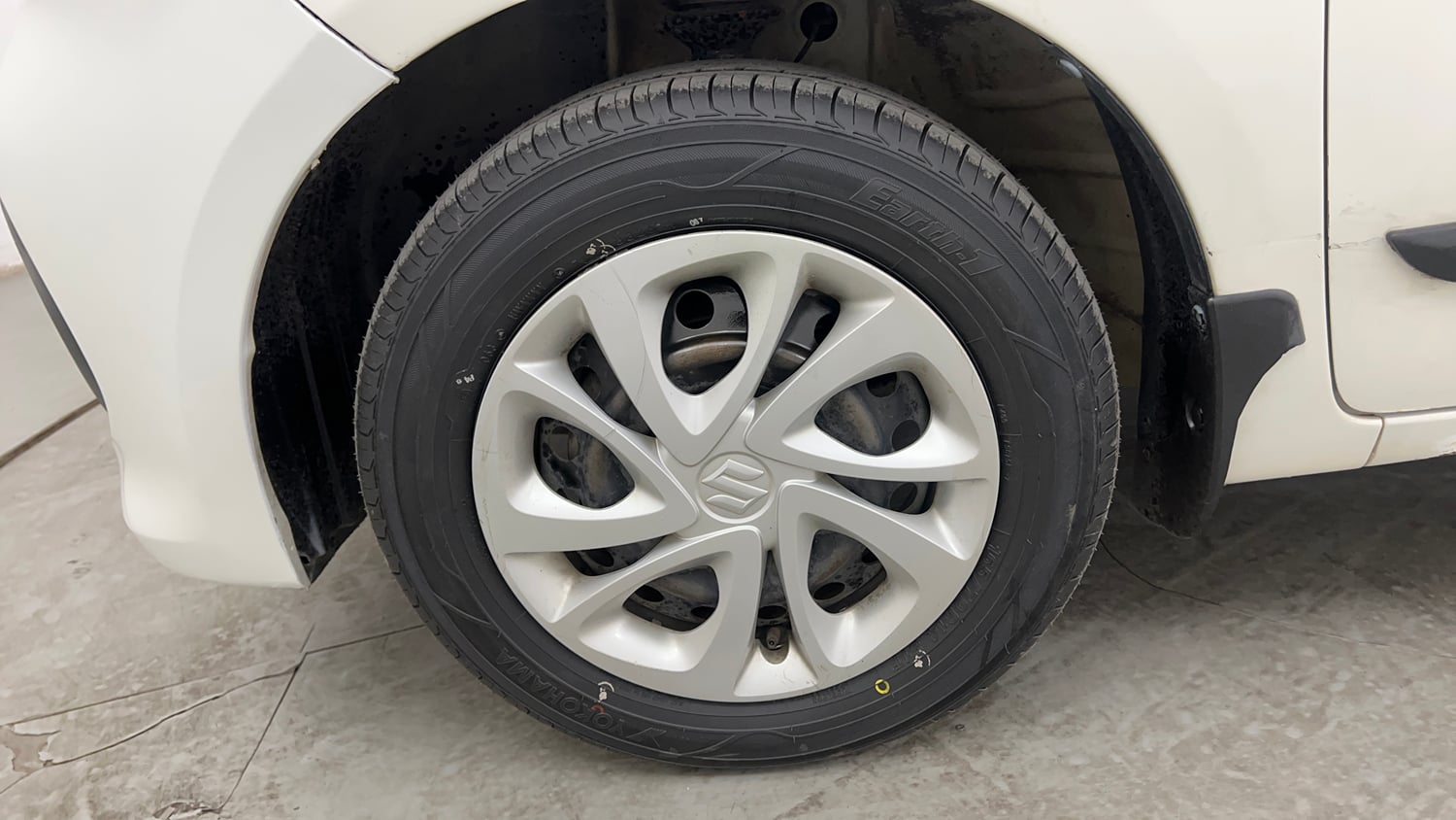 Used 2022 Maruti Suzuki Celerio ZXi AMT Petrol Automatic tyres LEFT FRONT TYRE RIM VIEW
