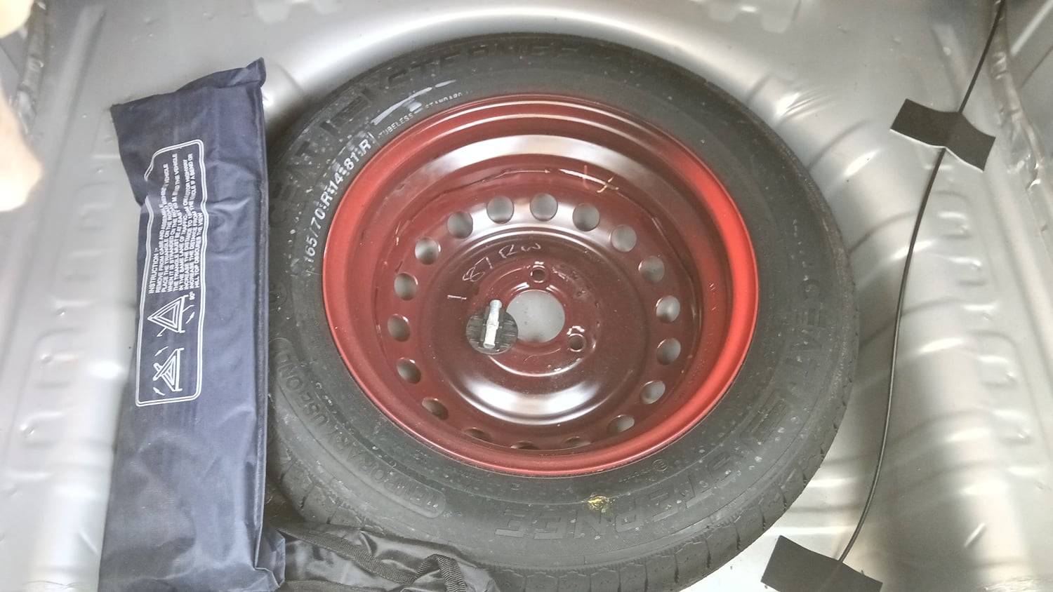 Used 2023 Renault Kwid RXT 1.0 AMT Petrol Automatic tyres SPARE TYRE VIEW
