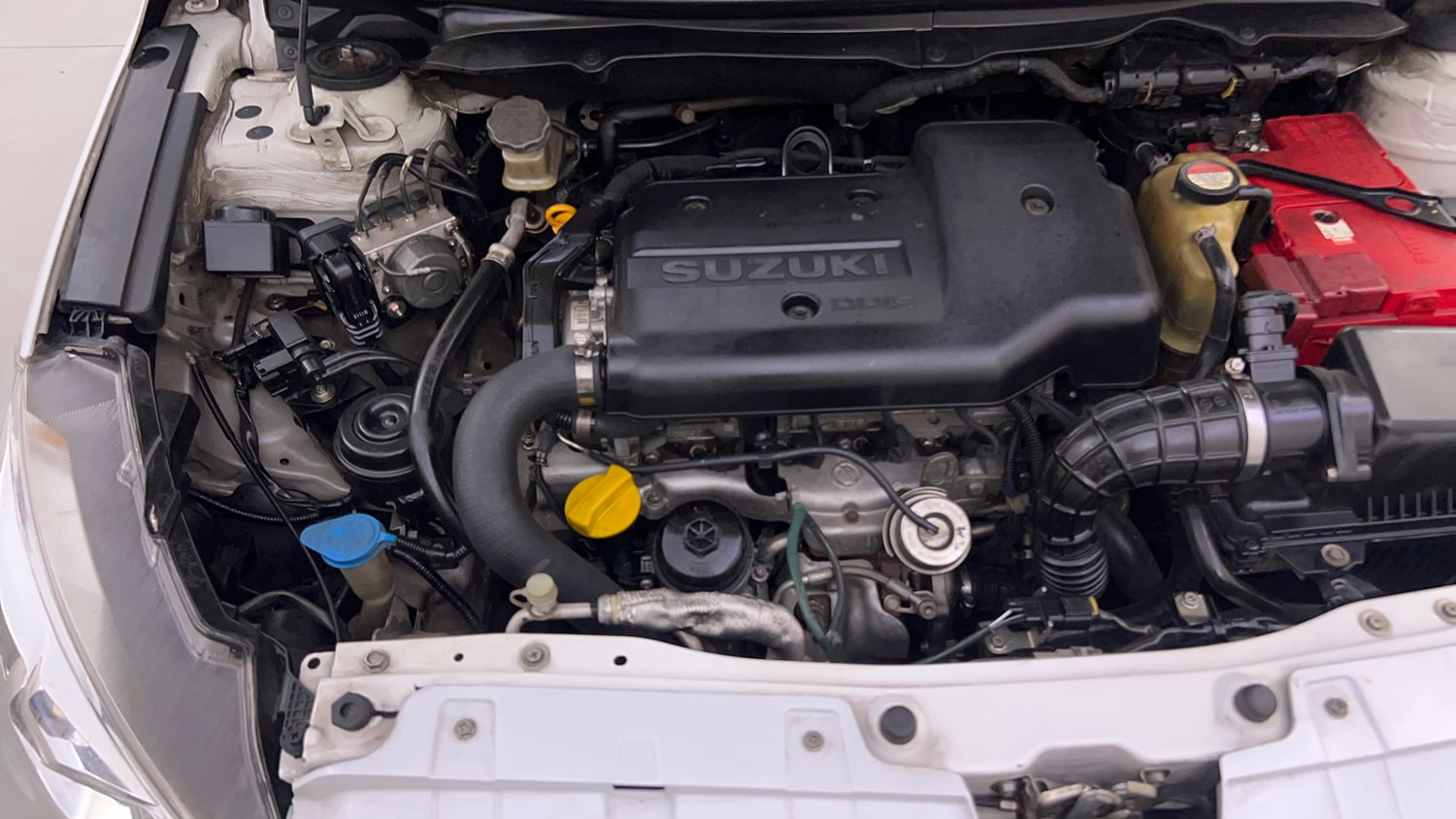 Used 2016 Maruti Suzuki Ciaz ZDi+ SHVS Diesel Manual engine ENGINE RIGHT SIDE VIEW