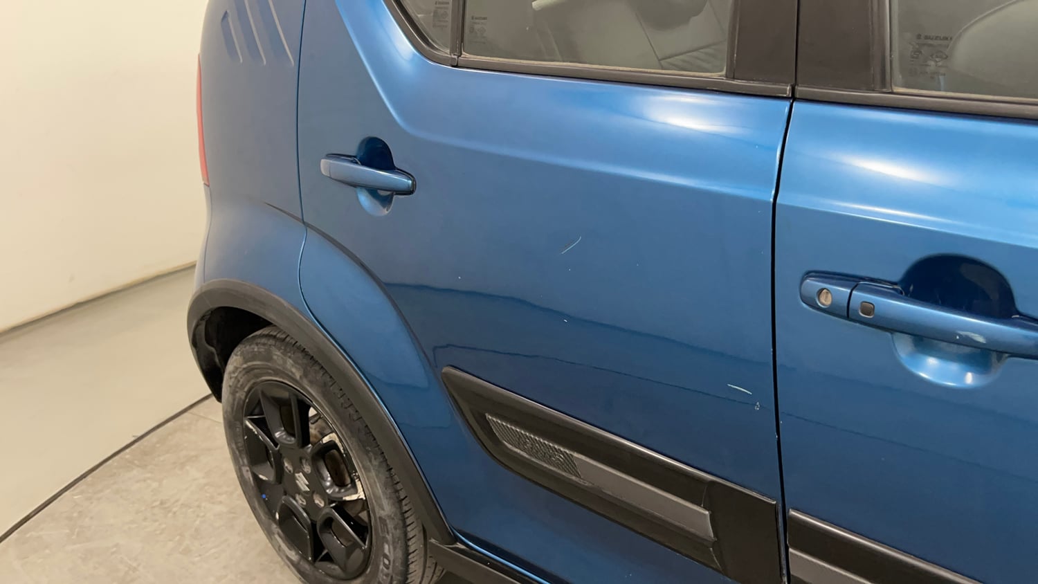 Used 2018 Maruti Suzuki Ignis Zeta 1.2 AMT Petrol Automatic dents MINOR DENT