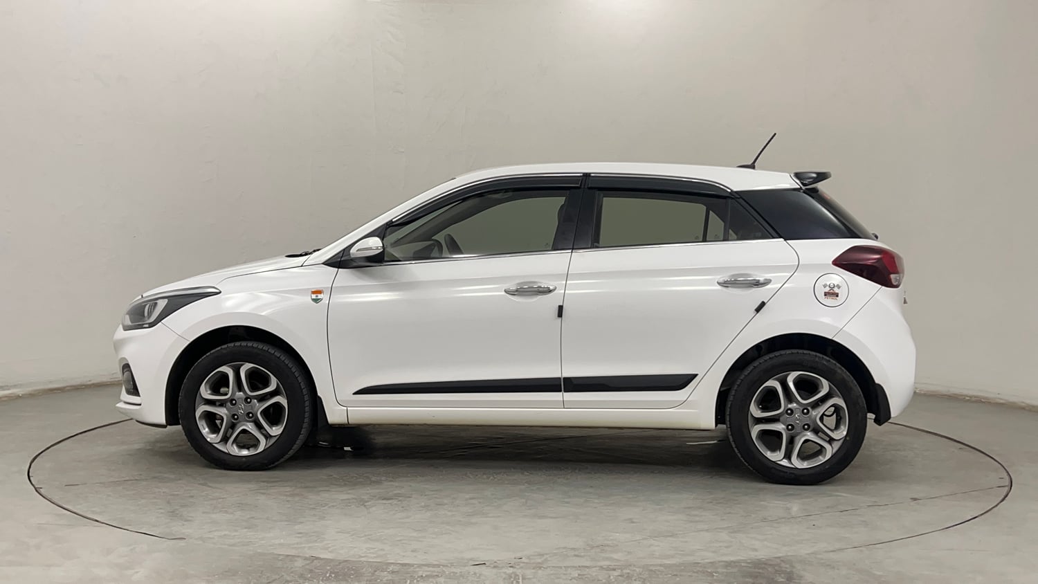 Used 2019 Hyundai Elite i20 Asta 1.2 (O) Petrol Manual exterior LEFT SIDE VIEW