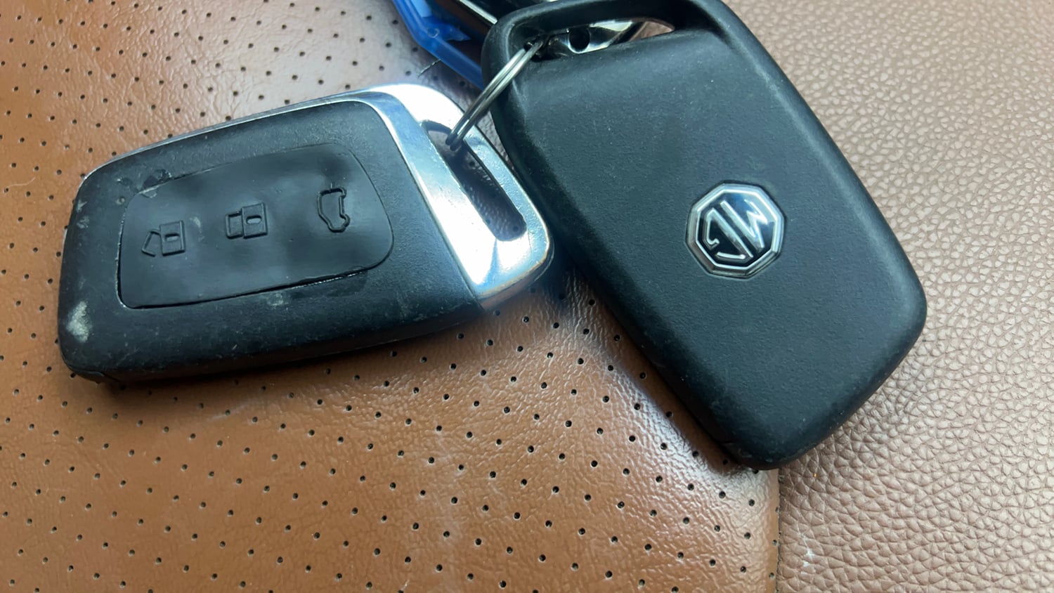 Used 2021 MG Motors Hector Plus Sharp 1.5 Petrol Turbo CVT 6-STR Petrol Automatic extra CAR KEY VIEW