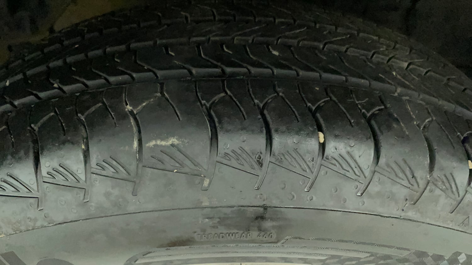 Used 2024 Maruti Suzuki Invicto Alpha Plus 7 STR Hybrid Automatic tyres LEFT FRONT TYRE TREAD VIEW