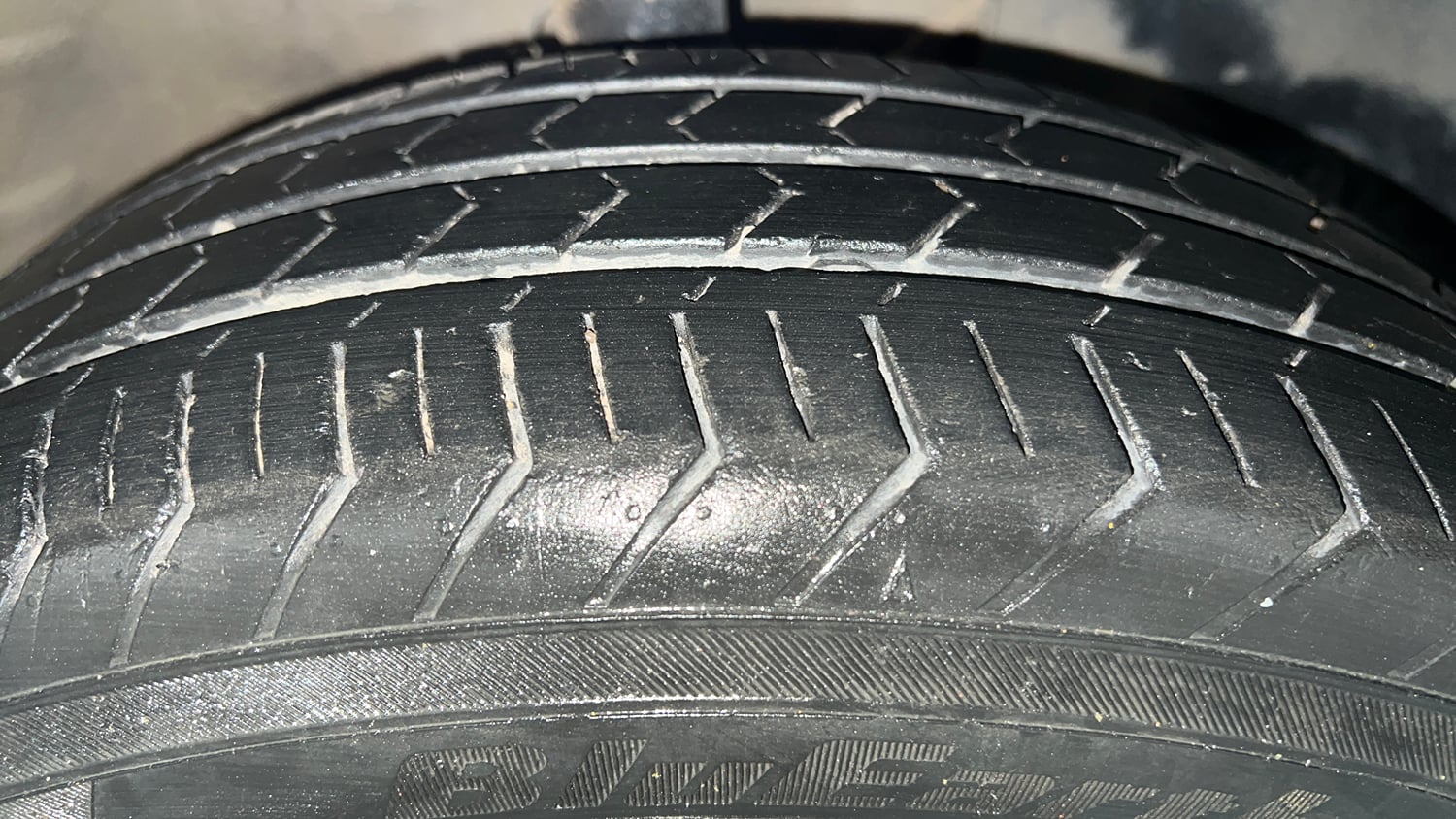 Used 2022 Maruti Suzuki Celerio ZXi Plus Petrol Manual tyres RIGHT FRONT TYRE TREAD VIEW