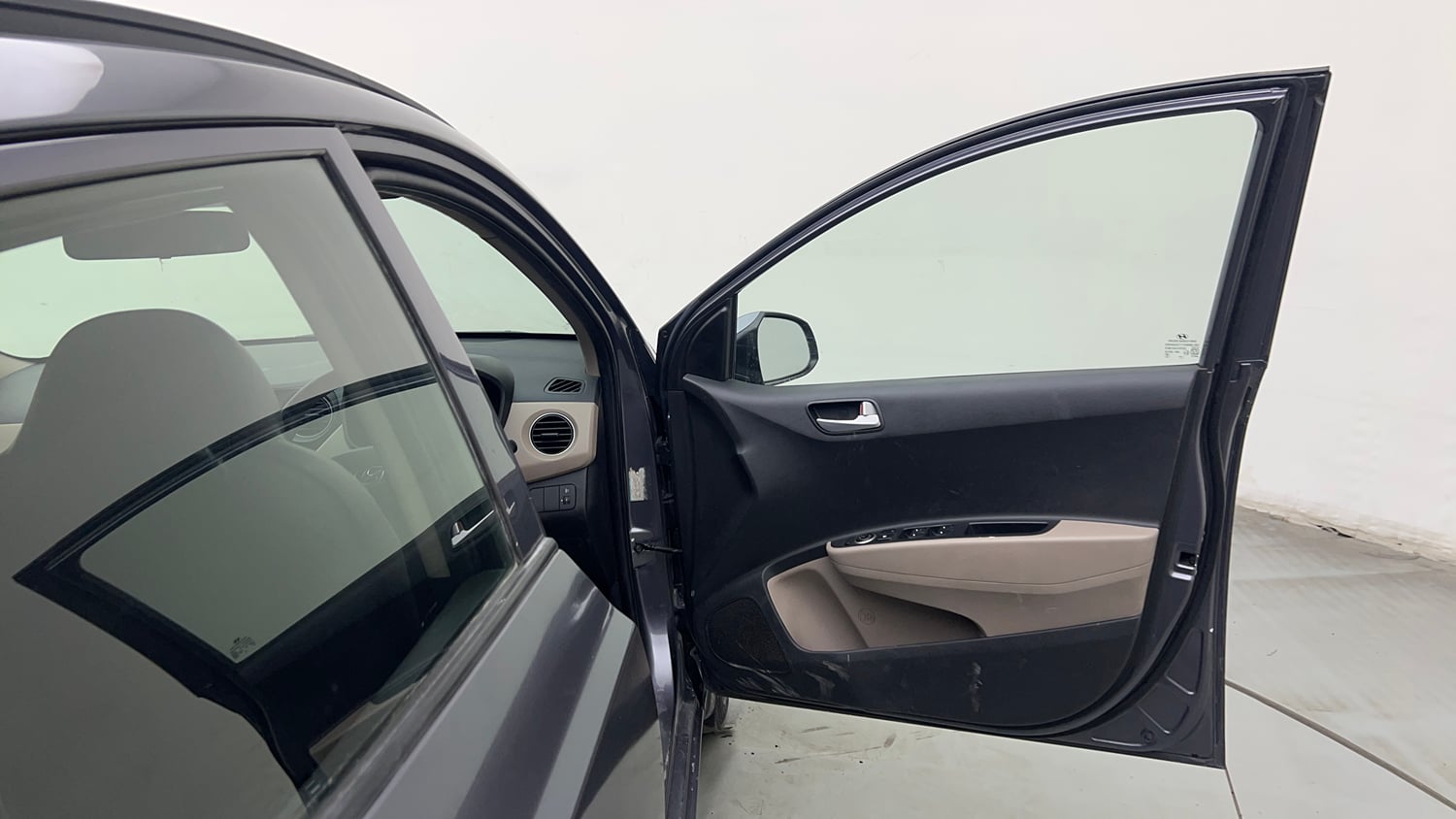 Used 2017 Hyundai Grand i10 Sportz (O) AT 1.2 Kappa VTVT Petrol Automatic interior RIGHT FRONT DOOR OPEN VIEW