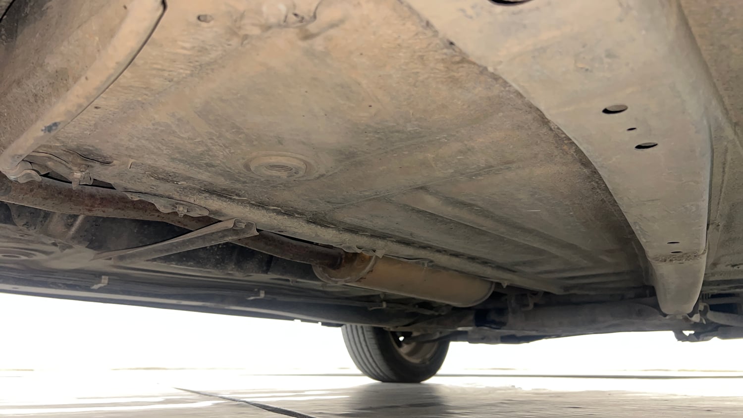 Used 2016 Maruti Suzuki Baleno Zeta 1.2 Petrol Manual extra REAR RIGHT UNDERBODY VIEW
