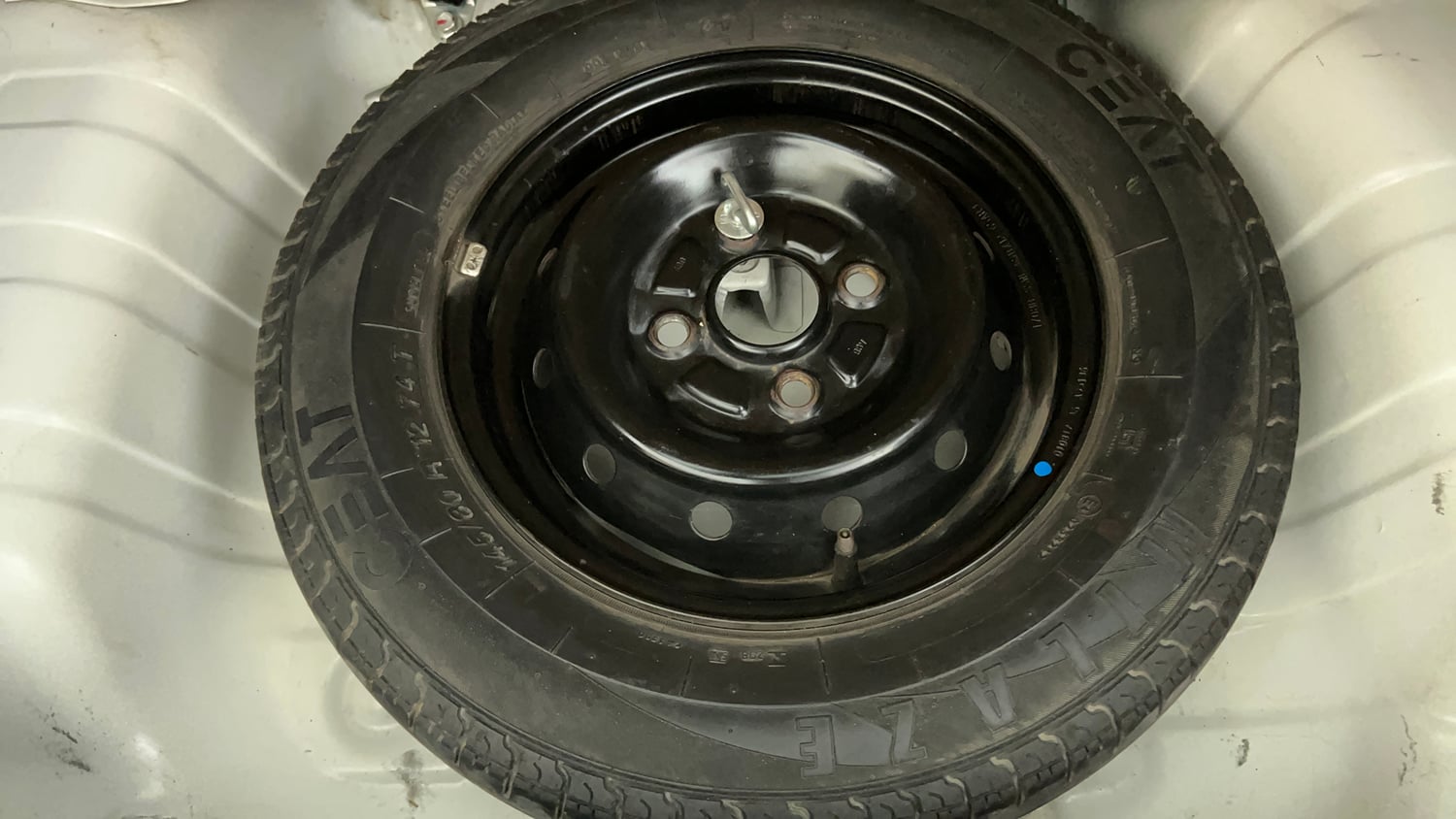 Used 2019 Maruti Suzuki Alto 800 LXi Petrol Manual tyres SPARE TYRE VIEW