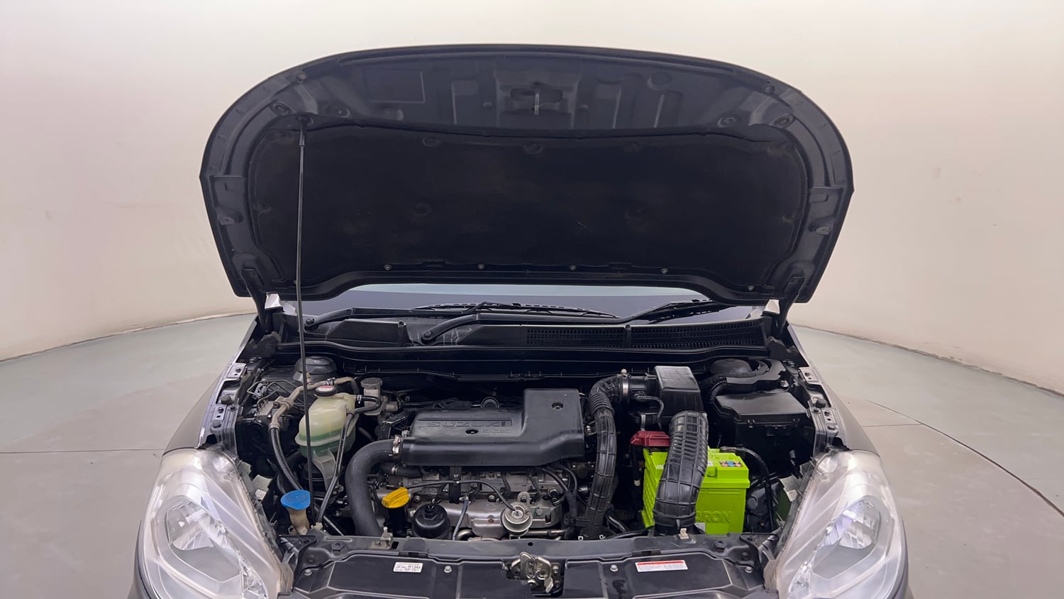 Used 2016 Maruti Suzuki S-Cross Zeta 1.3 Diesel Manual engine ENGINE & BONNET OPEN FRONT VIEW