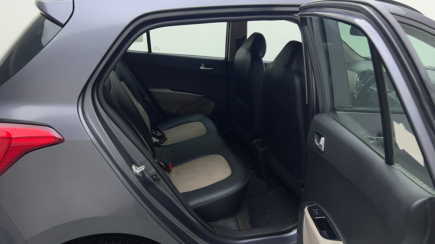 Used 2018 Hyundai Grand i10 Sportz 1.2 Kappa VTVT Petrol Manual interior RIGHT SIDE REAR DOOR CABIN VIEW