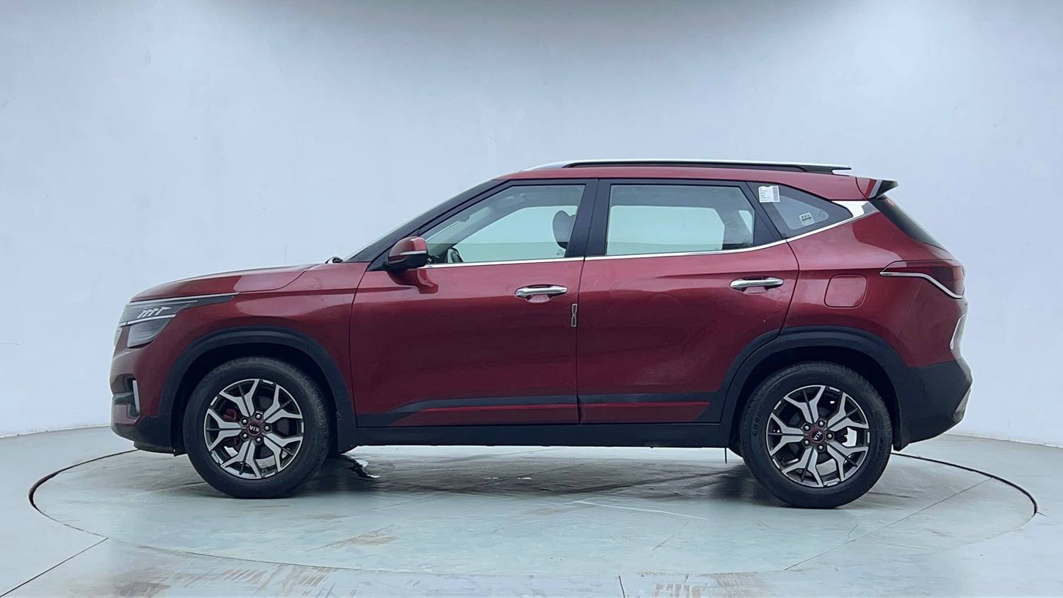 Used 2020 Kia Seltos GTX Plus DCT 1.4 Petrol Automatic exterior LEFT SIDE VIEW