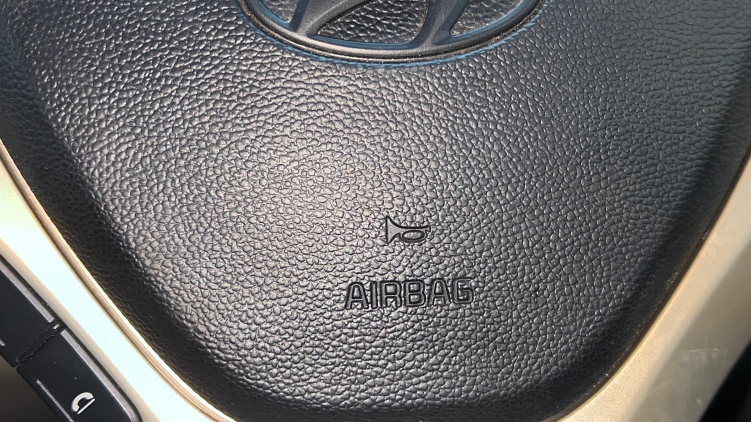 Used 2020 Hyundai Santro Magna Petrol Manual top_features Airbags