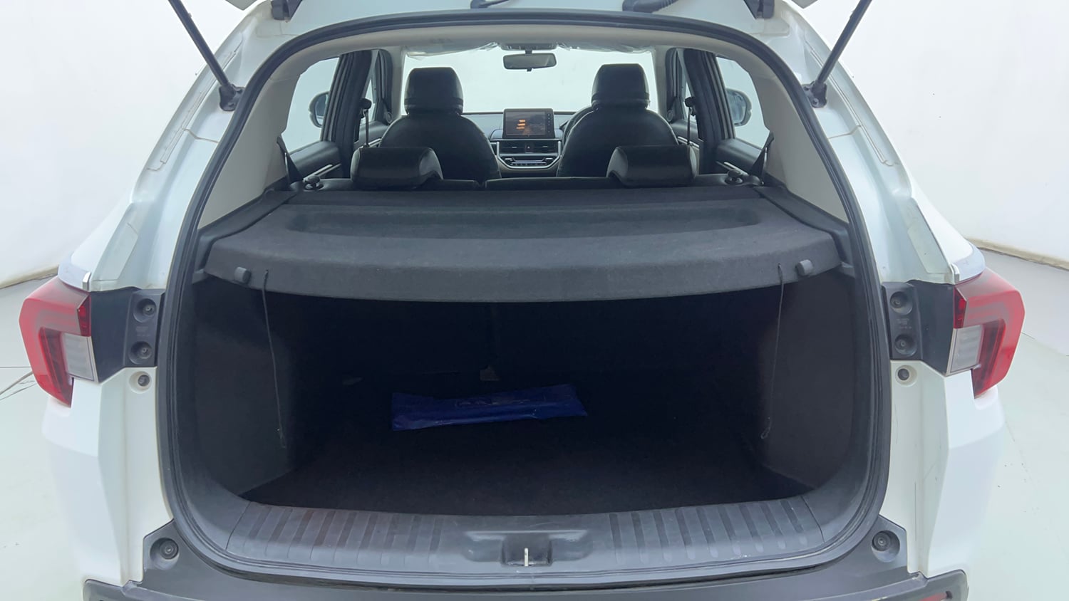 Used 2023 Honda Elevate VX MT Petrol Manual interior DICKY INSIDE VIEW