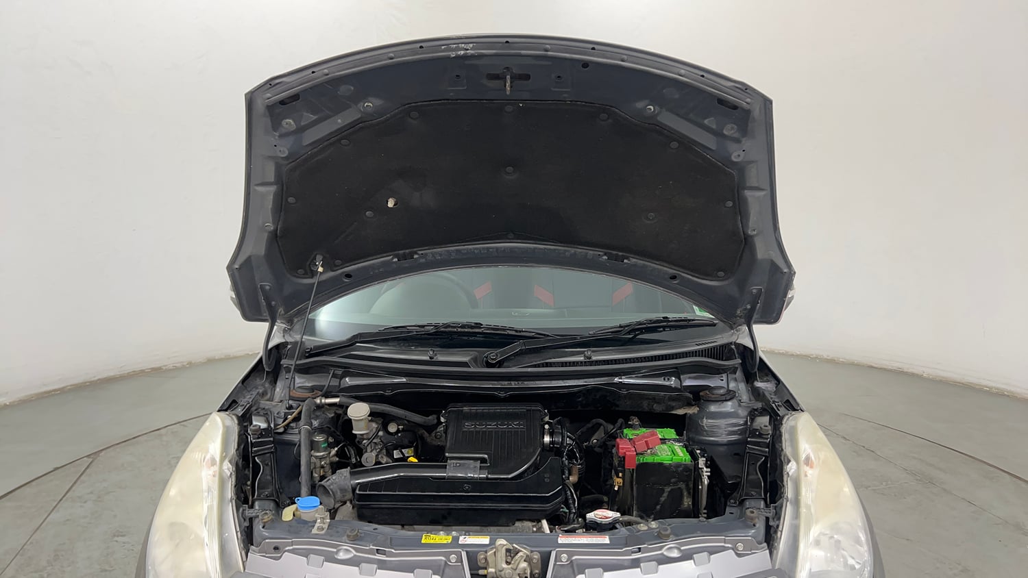 Used 2014 Maruti Suzuki Swift VXi Petrol Manual engine ENGINE & BONNET OPEN FRONT VIEW