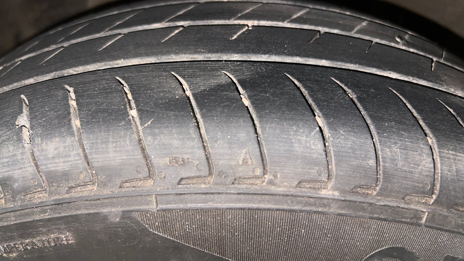 Used 2023 Hyundai Exter SX (O) Connect 1.2 AMT Petrol Automatic tyres LEFT FRONT TYRE TREAD VIEW