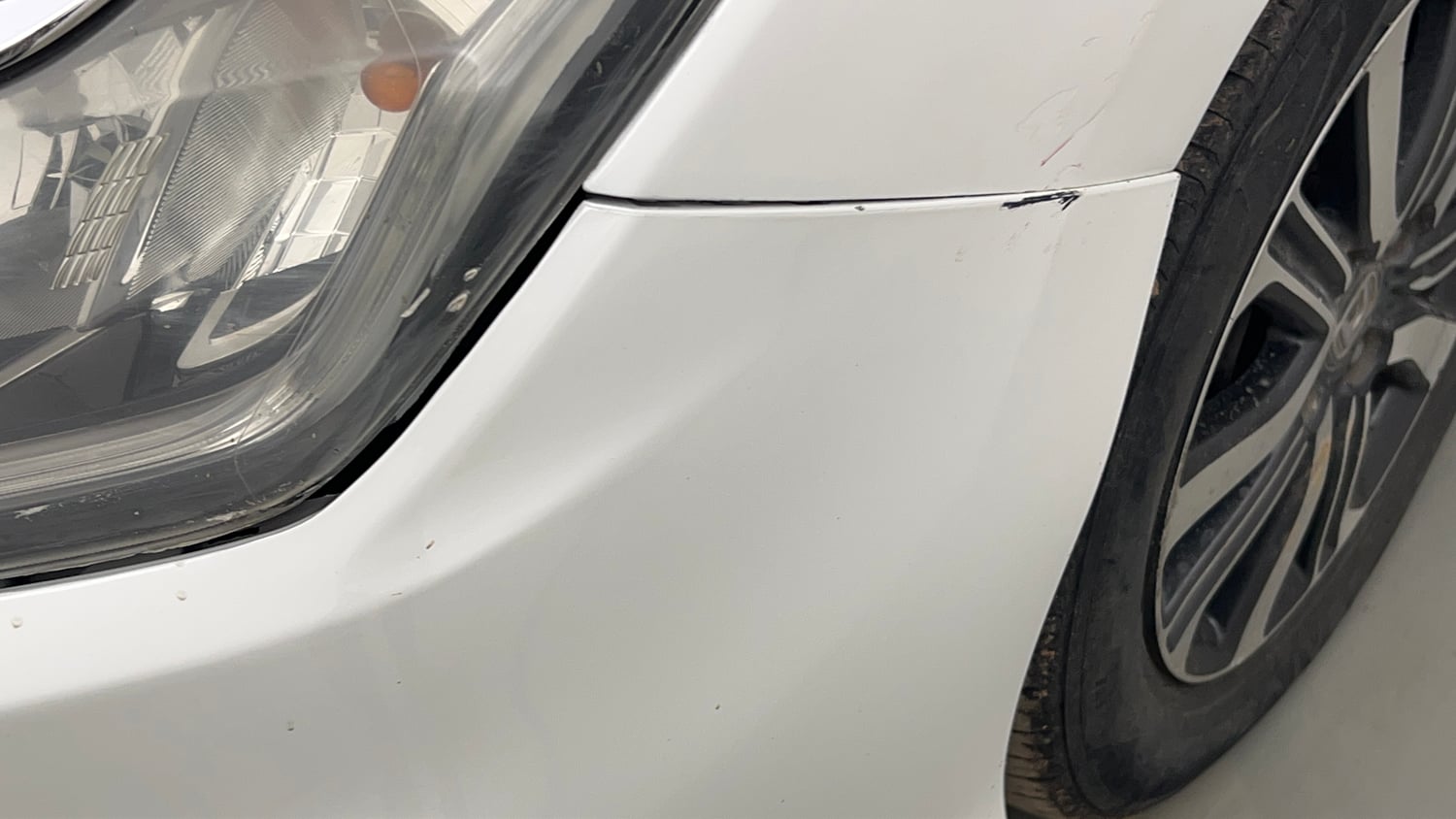 Used 2018 Honda City V CVT Petrol Petrol Automatic dents MINOR SCRATCH
