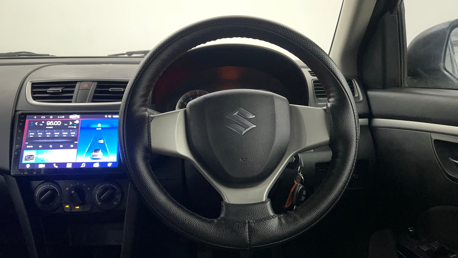 Used 2013 Maruti Suzuki Swift VXi Petrol Manual interior STEERING VIEW