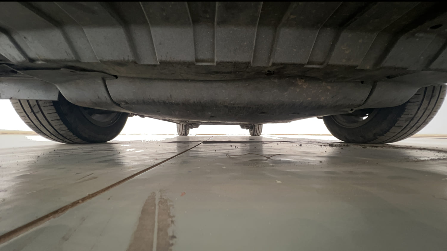 Used 2018 Honda City V CVT Petrol Petrol Automatic extra FRONT LEFT UNDERBODY VIEW