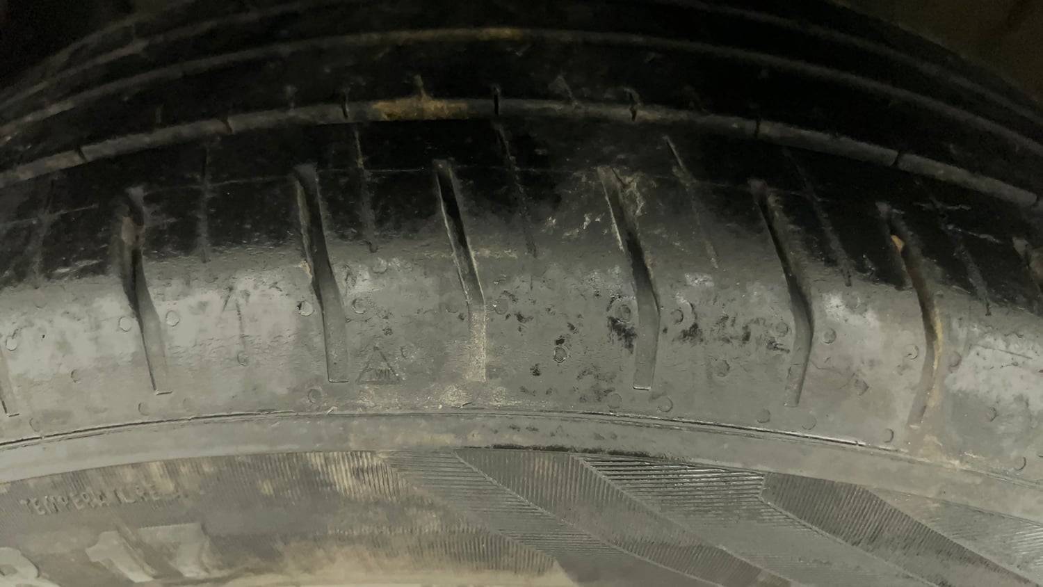 Used 2023 Hyundai Creta SX 1.5 Petrol Petrol Manual tyres LEFT FRONT TYRE TREAD VIEW