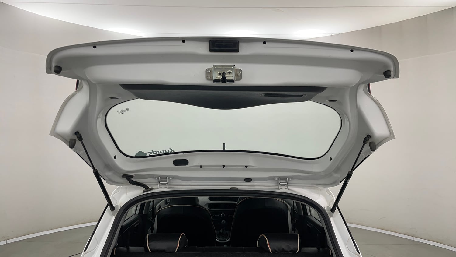 Used 2023 Hyundai Grand i10 Nios Magna 1.2 Kappa VTVT Petrol Manual interior DICKY DOOR OPEN VIEW