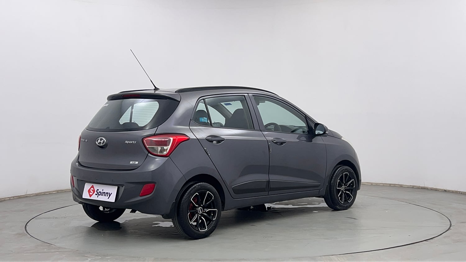 Used 2015 Hyundai Grand i10 Sportz 1.2 Kappa VTVT Petrol Manual exterior RIGHT REAR CORNER VIEW