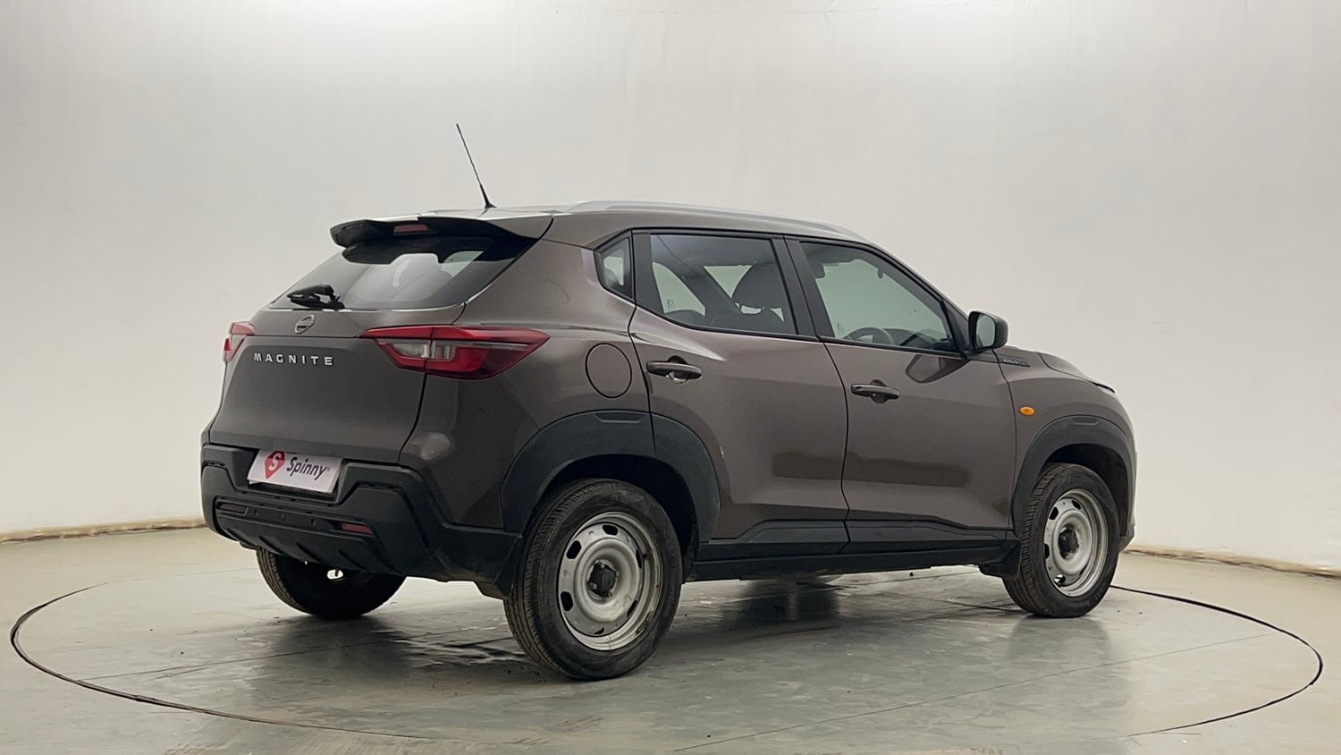 Used 2023 Nissan Magnite XE Petrol Manual exterior RIGHT REAR CORNER VIEW