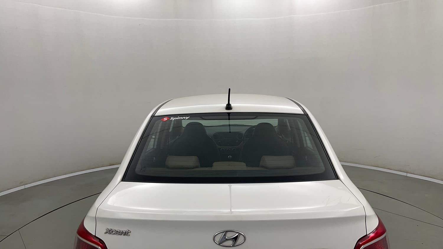 Used 2014 Hyundai Xcent S 1.2 (O) Petrol Manual exterior BACK WINDSHIELD VIEW