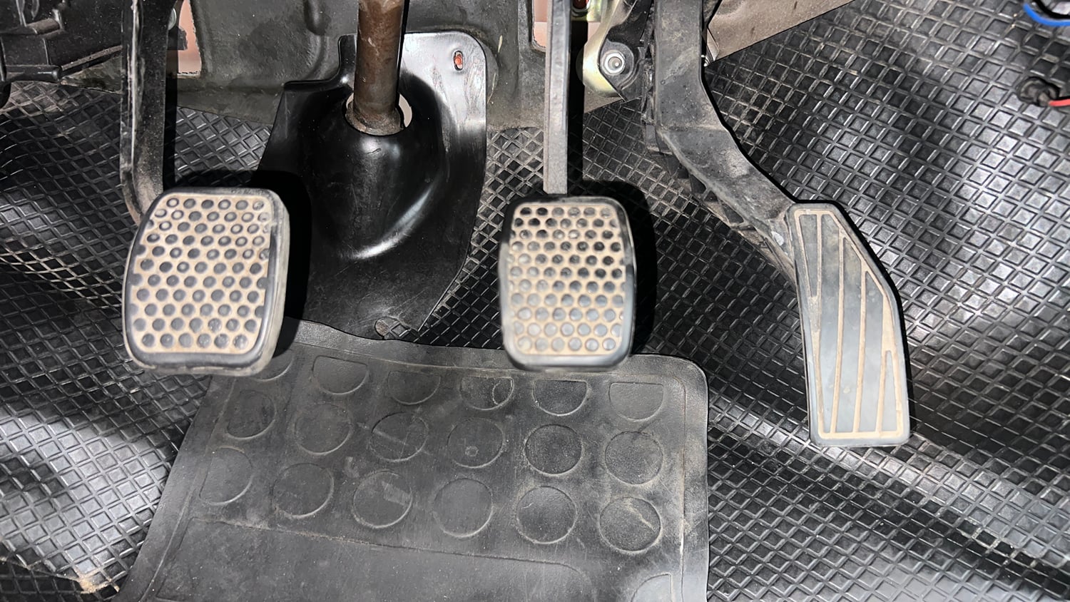 Used 2018 Maruti Suzuki Alto K10 VXi Petrol Manual interior PEDALS VIEW