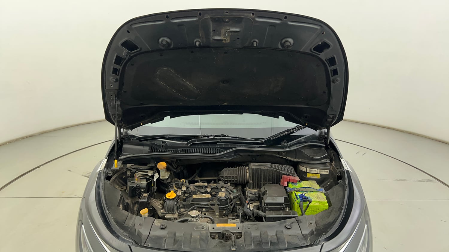 Used 2020 Tata Altroz XZ Petrol Petrol Manual engine ENGINE & BONNET OPEN FRONT VIEW