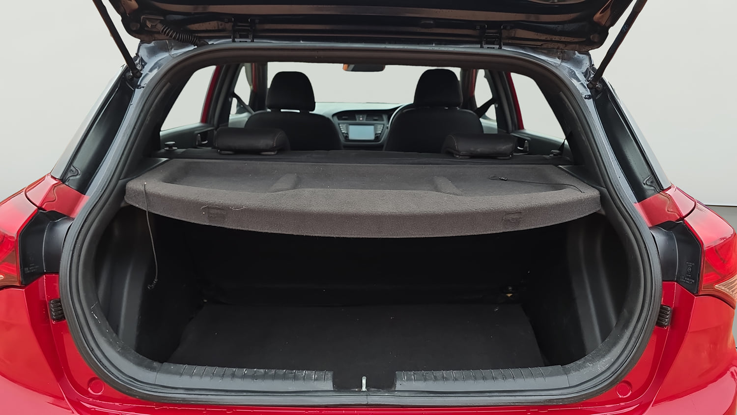Used 2018 Hyundai Elite i20 Asta 1.2 Dual Tone Petrol Manual interior DICKY INSIDE VIEW