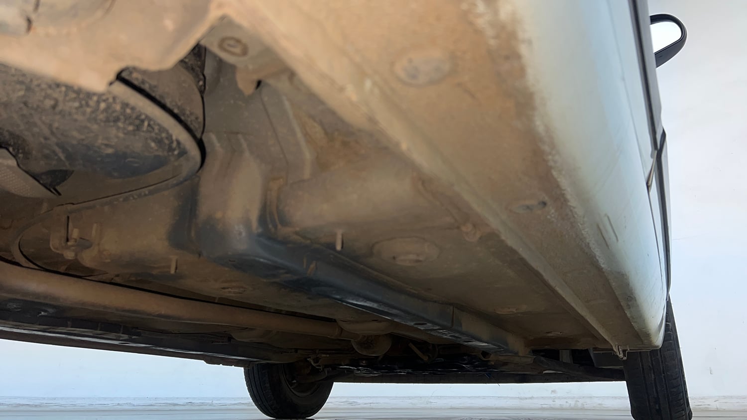 Used 2020 Hyundai Santro Magna Petrol Manual extra REAR RIGHT UNDERBODY VIEW