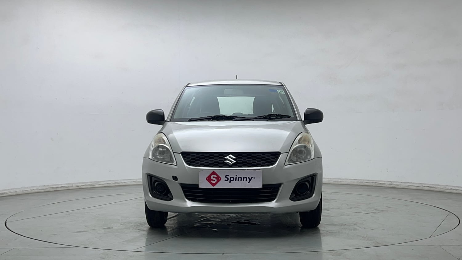 Used 2015 Maruti Suzuki Swift Lxi (O) Petrol Manual exterior FRONT VIEW