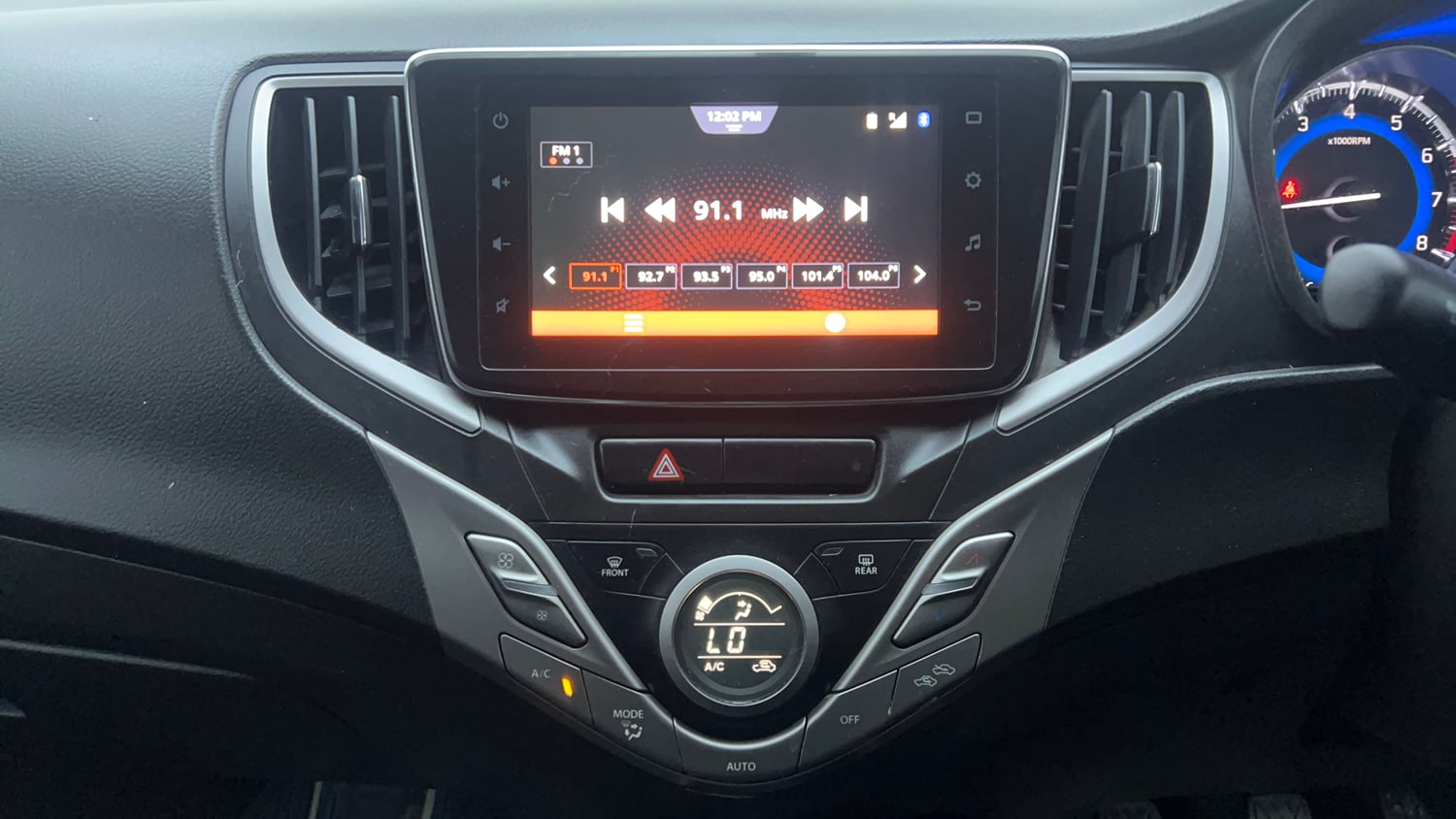 Used 2021 Maruti Suzuki Baleno Zeta Petrol Manual interior MUSIC SYSTEM & AC CONTROL VIEW